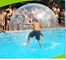 TPU / PVC Walking Human Hamster Ball Nadmuchiwana bieżąca woda Bubble Roller Bounce House Park rozrywki
